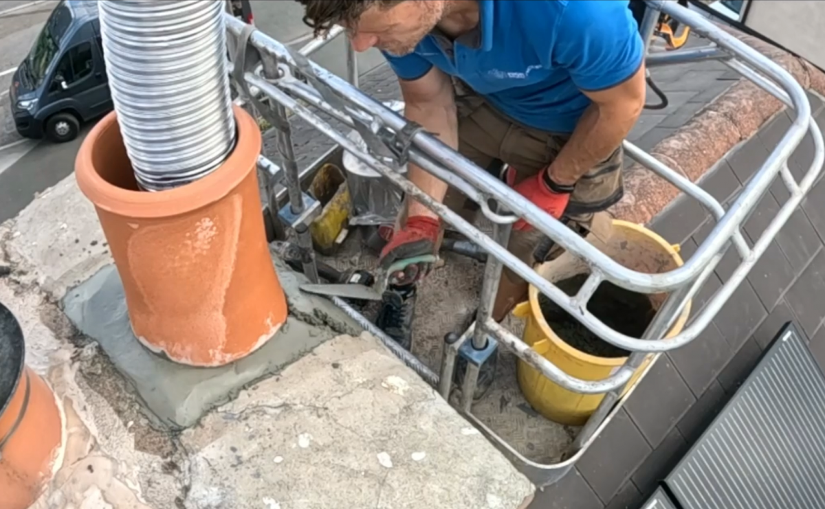 Chimney pot installation, Bilsthorpe, Nottinghamshire